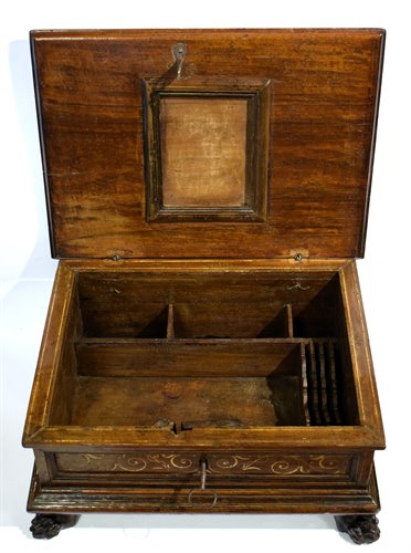 Renaissance inlaiden Chest